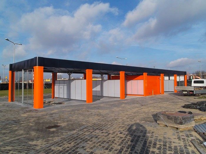 Obiekty sportowe, stacje, myjnie